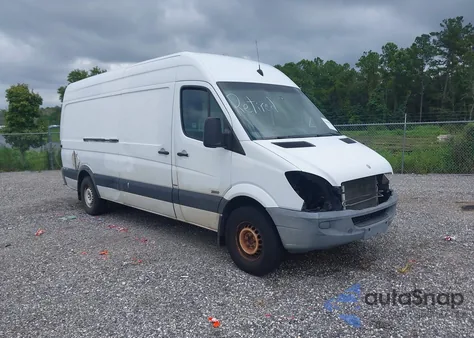 2011 Mercedes-Benz Sprinter 2500 High Roof z USA, uszkodzony, nr VIN WD3PE8CB5B5590627